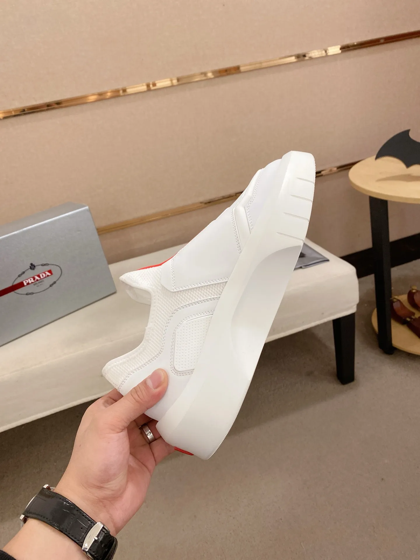 Men's shoes 💰 620💰 ✔️✔️✔️High-quality new PRADA counters are launched simultaneously, new men's shoes, 😘fabrics are selected from breathable fly-knit fabrics. Lining: Imported cowhide leather lining. 👍🏿High-end☄️Open-molded non-slip rubber outsole, exquisite lines, simple and elegant, comfortable and high-end for leisure travel. Code number: 38 to 45